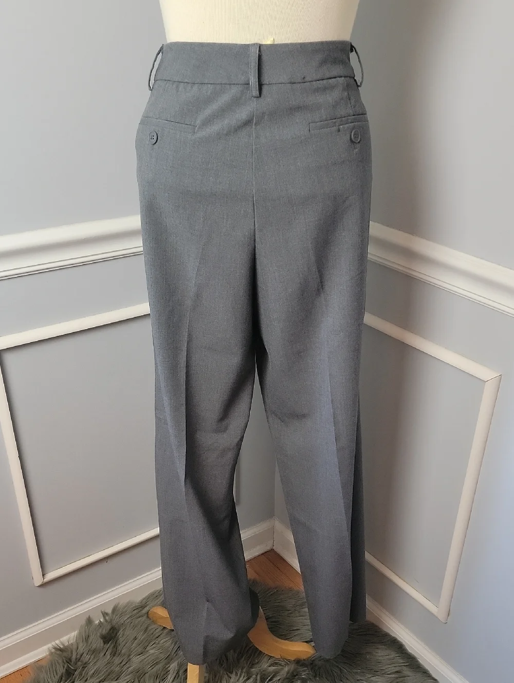 NEW YORK & COMPANY Gray Stretch Straight Leg Career Professional Dress Pants 12